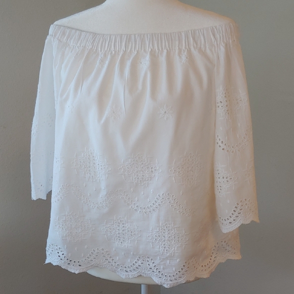 Saks Fifth Avenue Tops - Saks Fifth Avenue White Cotton Eyelet 3/4 Sleeve Off Shoulders Top Women's Med
